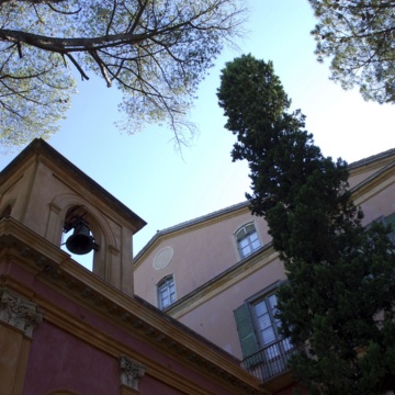 Montevecchio, palacio de la dirección y iglesia de Santa Barbara (foto Ivo Piras)