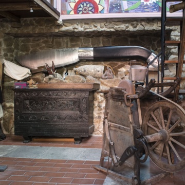 Museo del Coltello (foto Digital Photonet Arbus)