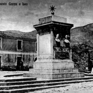 Arbus, monumento a Pietro Leo e Senatore Garau (foto di Digital Photonet)